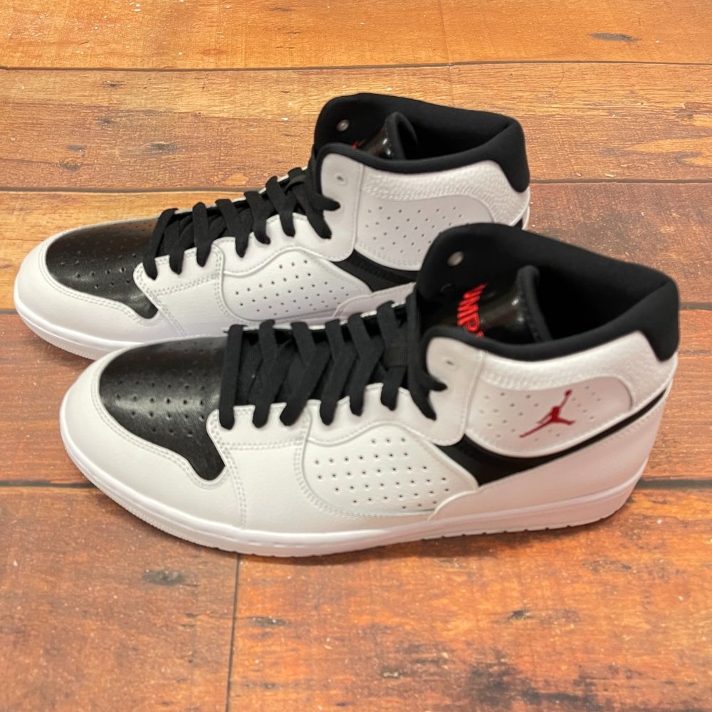 Jordan Men's Access White/Black Basketball Shoes - Picture 5 of 6